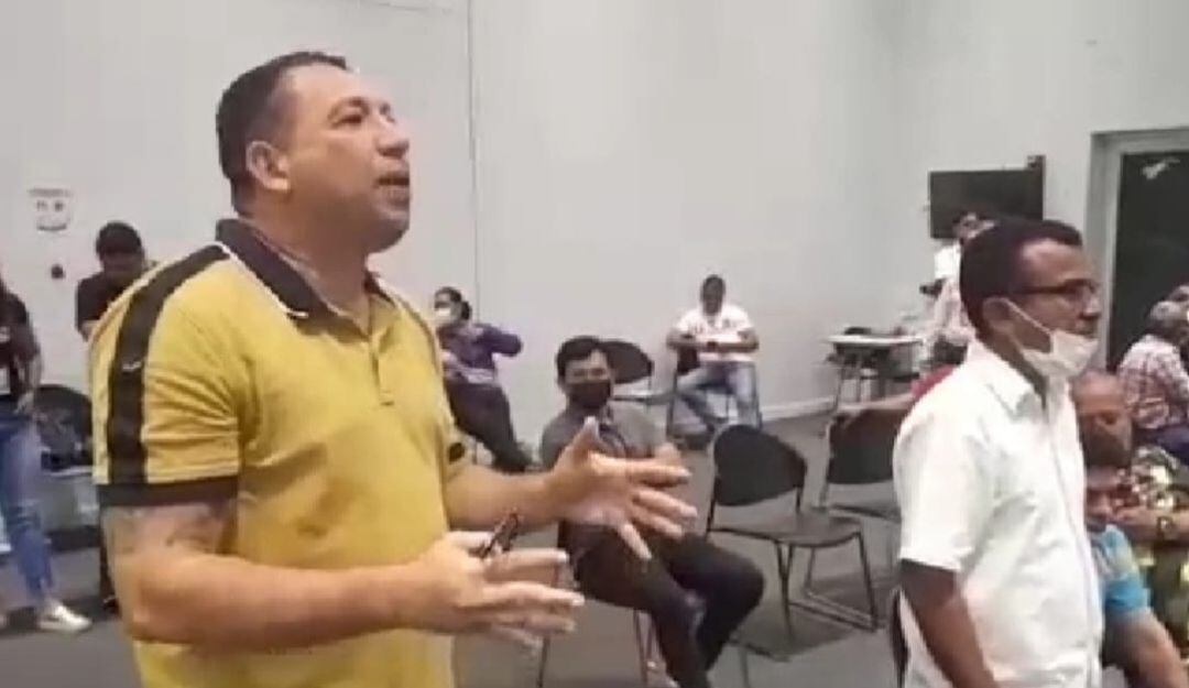 Laureano Acuña durante los escrutinios en Barranquilla