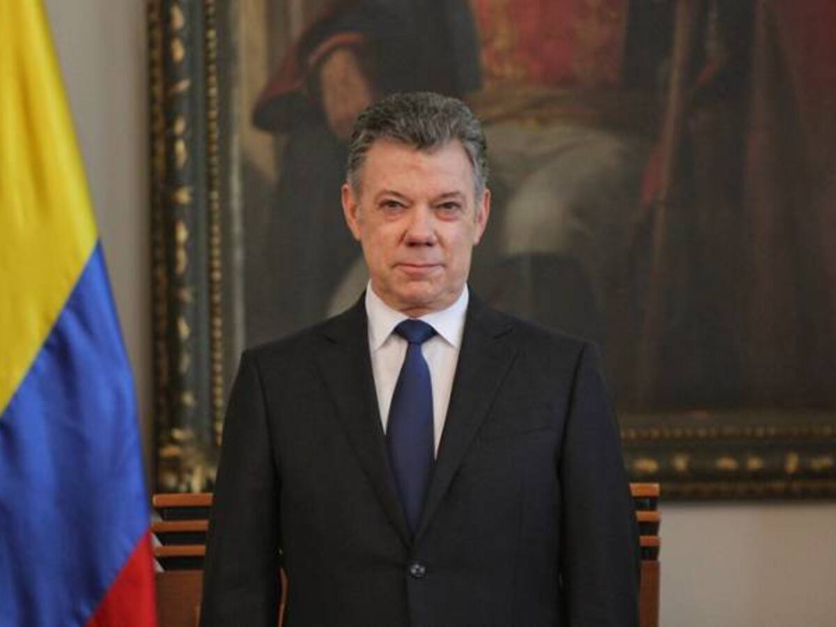 Santos desestimó críticas sobre participación en política