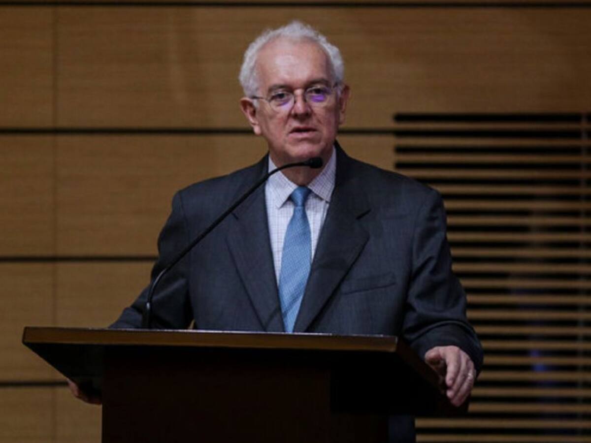 Alimentos con impuestos en tributaria lo pagarán empresas, dice MinHacienda