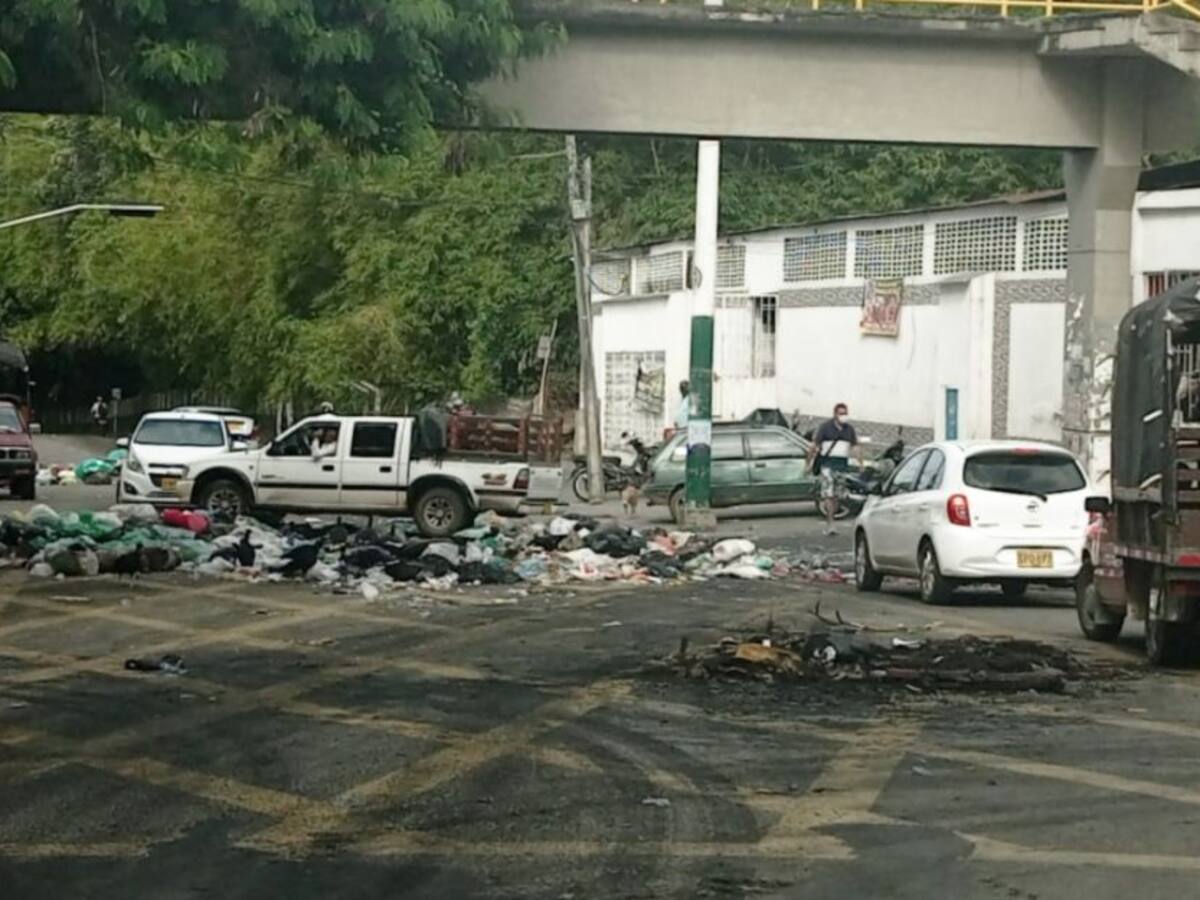 VIDEO: Toneladas de basuras en los barrios y conjuntos residenciales