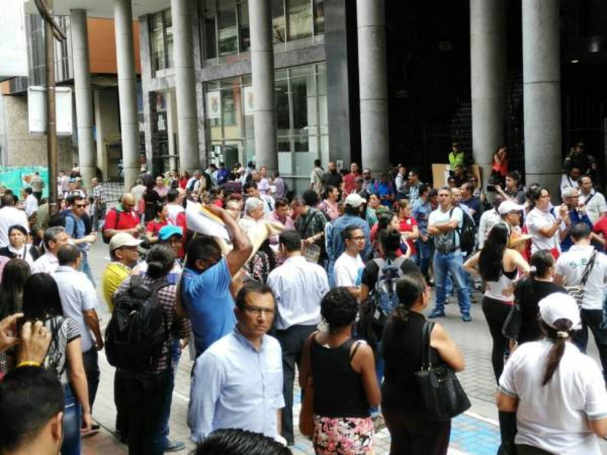 Nueva protesta de los maestros en Pereira, rechazan incumplimientos