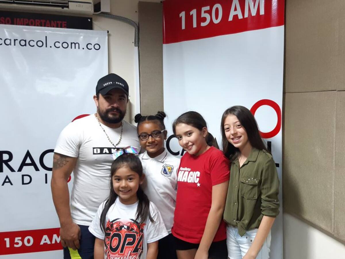 Club de porrismo Black Panters buscan recursos para viajar a México