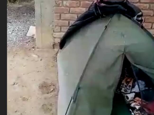 Colombiano pasa la cuarentena en una carpa en Perú y pide ayuda al Gobierno