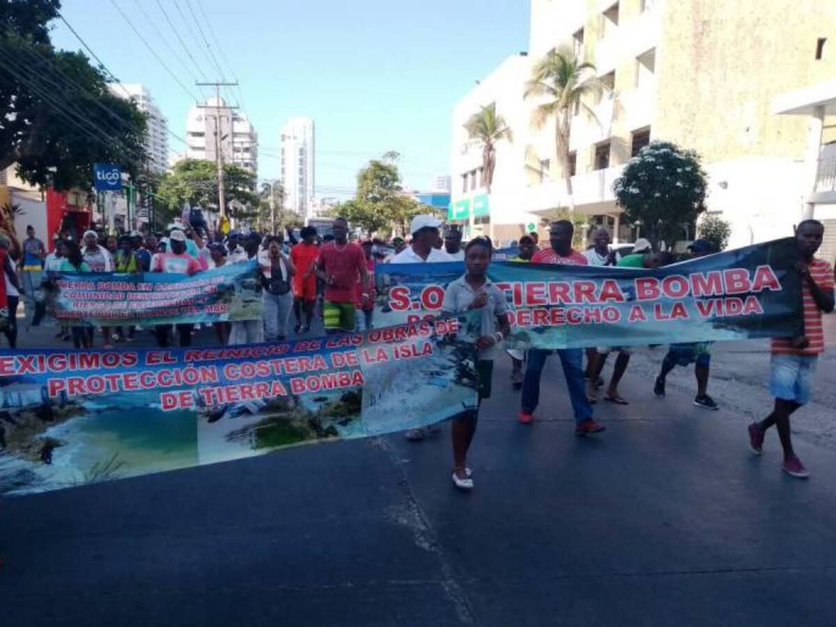 Pobladores de la isla Tierra Bomba en Cartagena, se declaran en paro cívico