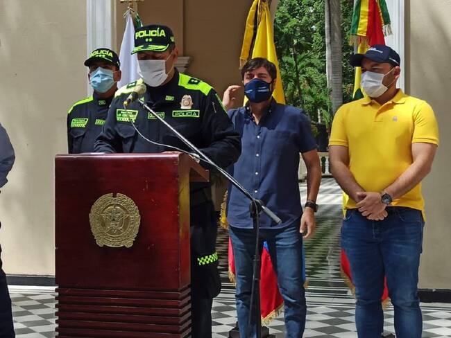 Policía entregando detalles del caso