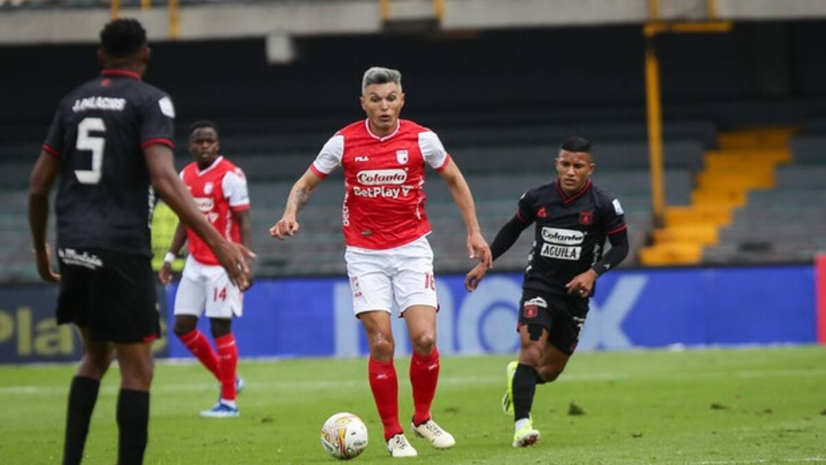 Santa Fe gana ante su gente con uno menos y elimina al América de Cali