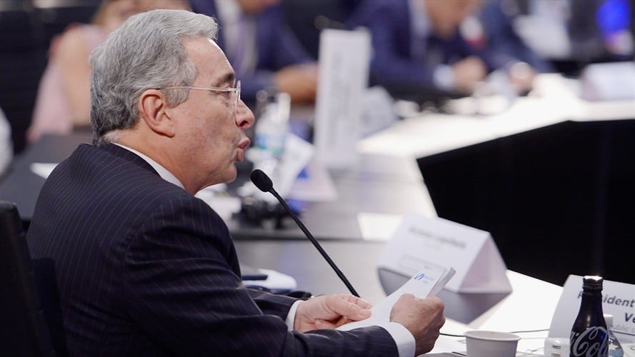 Uribe califica al embajador en Londres como "burócrata y manipulador". Foto: Getty Images
