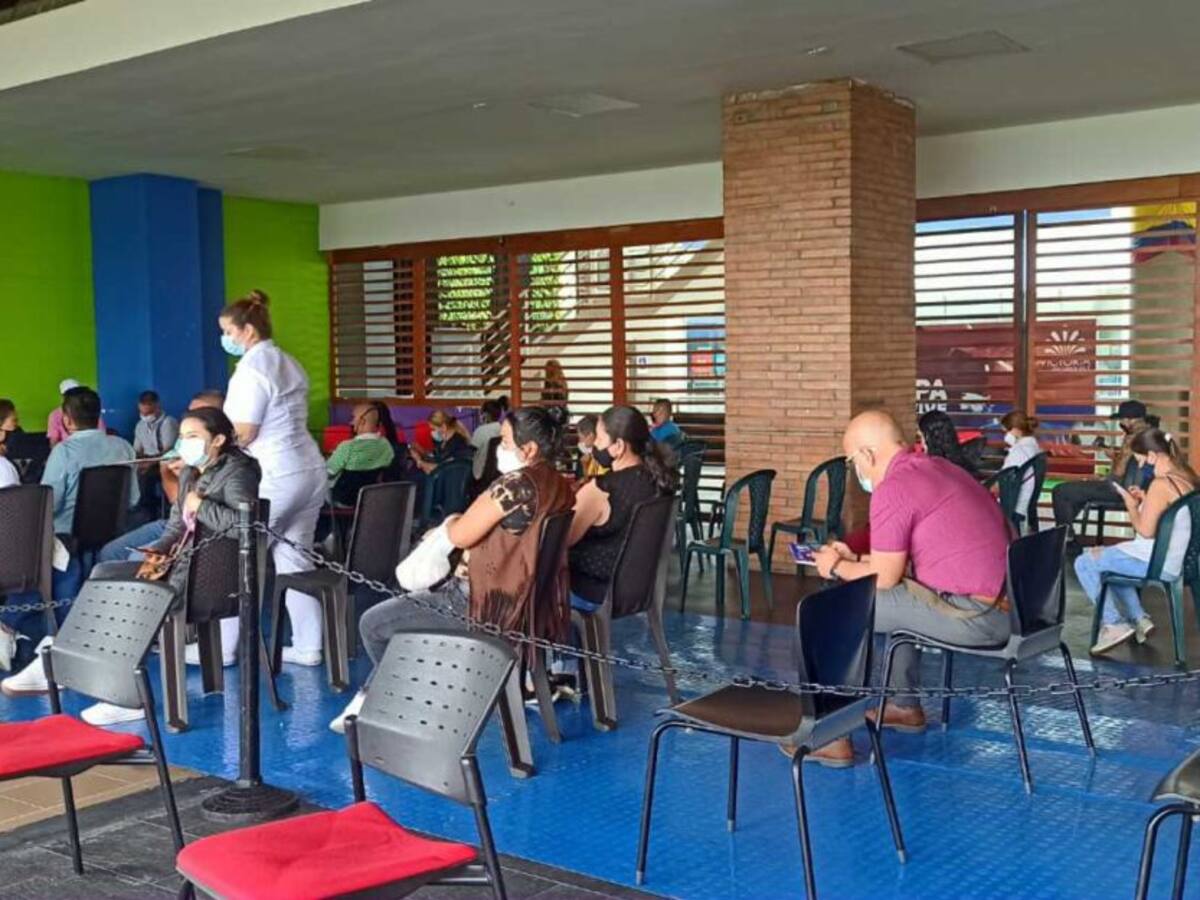 El 69 % de los trabajadores del sector educativo de Pereira están vacunados