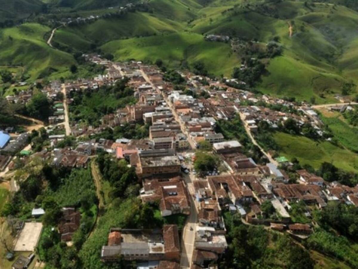 Niño de 11 años murió al manipular un arma traumática en Maceo, Antioquia