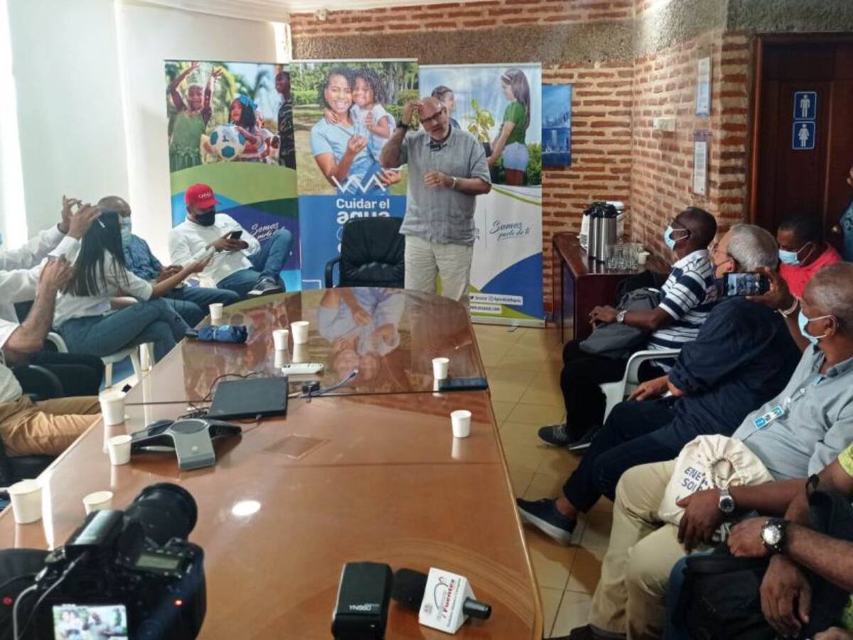 Nuevo gerente de Acuacar, Manuel Barrera, presentó su plan de trabajo