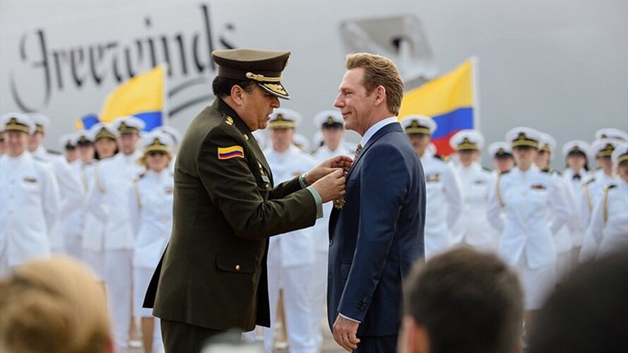 Investigan por qué oficial en retiro condecoró a líder de la cienciología en Barbados. Foto: https://www.davidmiscavige.org