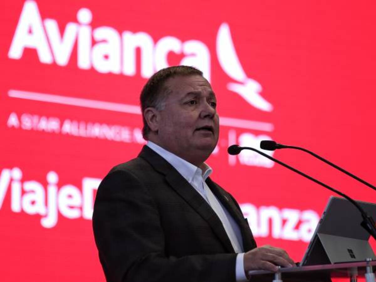 Operaciones de Avianca se han normalizado en más del 70%, dice su presidente