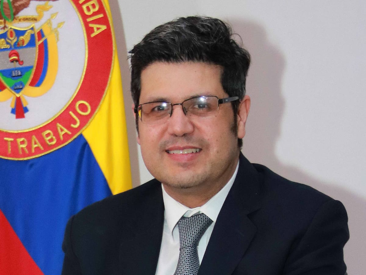 “No hay ninguna intención de gravar las pensiones”: viceministro de empleo