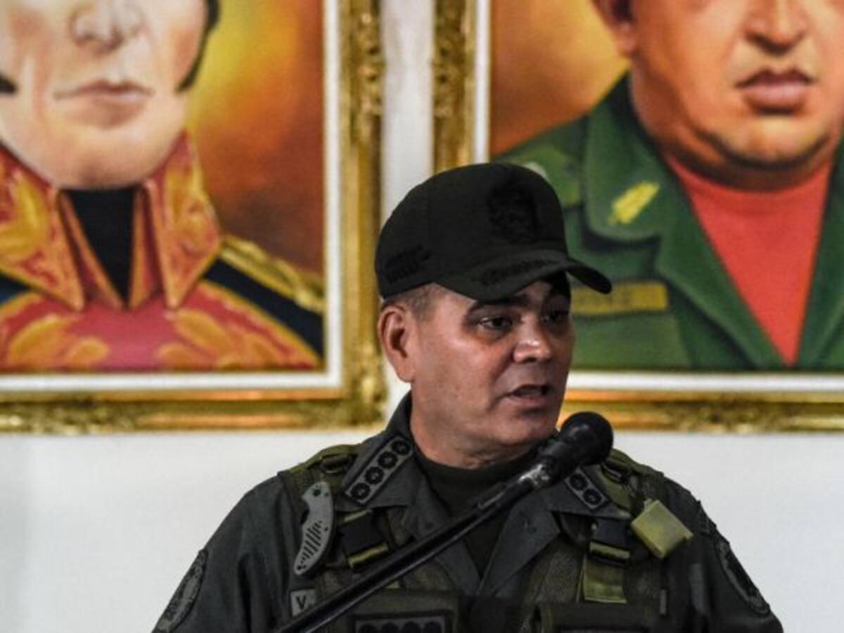 Venezuela advierte su "poder ofensivo" a causantes de muerte de militares