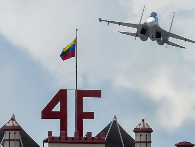 General de aviación venezolana desconoce a Maduro y reconoce a Guaidó