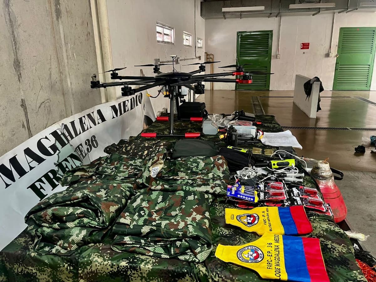 Hallan explosivos, munición y un dron de las disidencias Farc en San Andrés de Cuerquia
