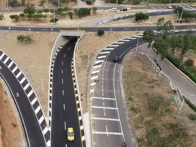 Inauguran obra de la autopista internacional
