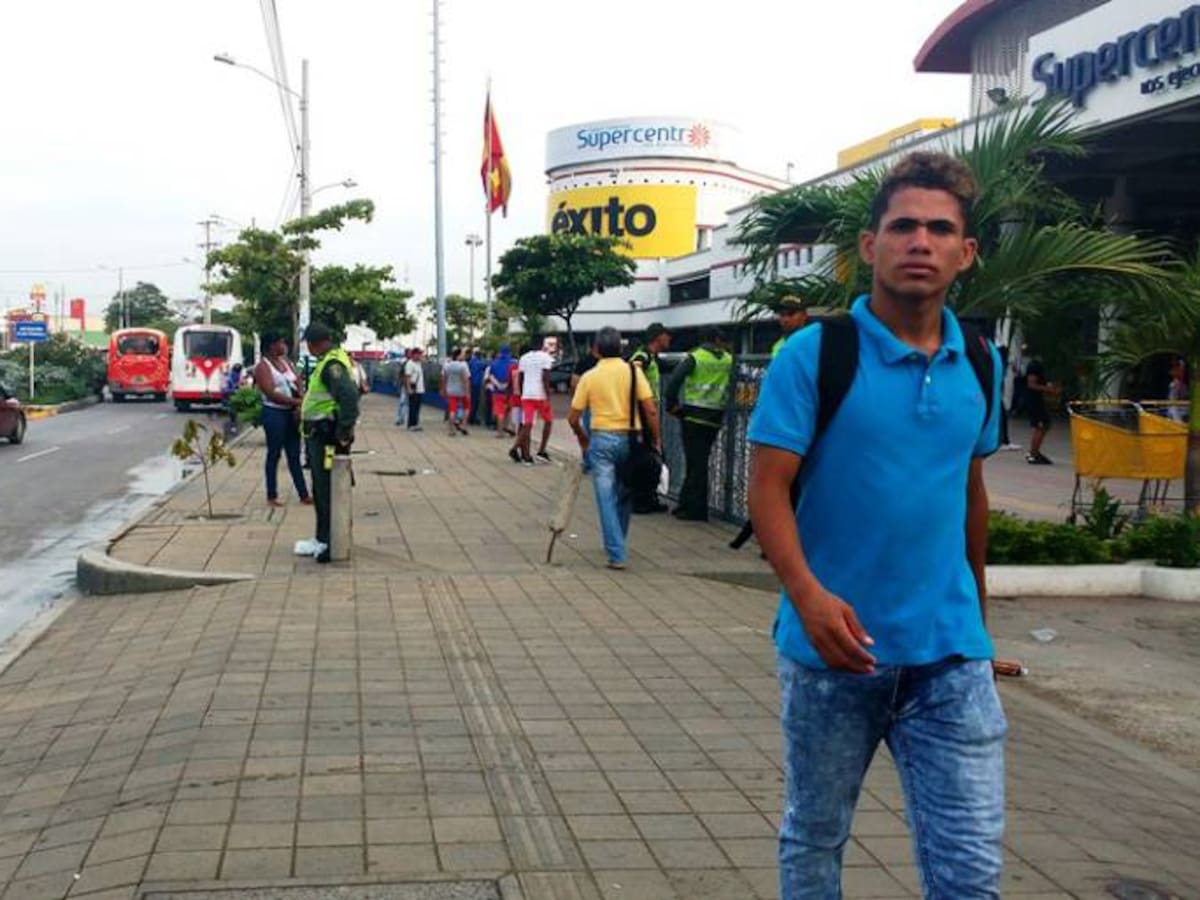 Siete retenciones y diez amonestaciones en recuperación de espacio público en Cartagena