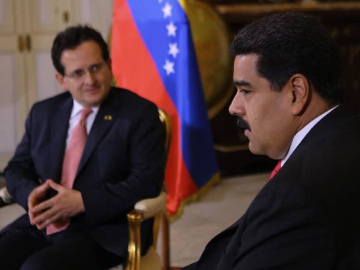 Colombia no nombrará embajador en Venezuela hasta que mejoren relaciones