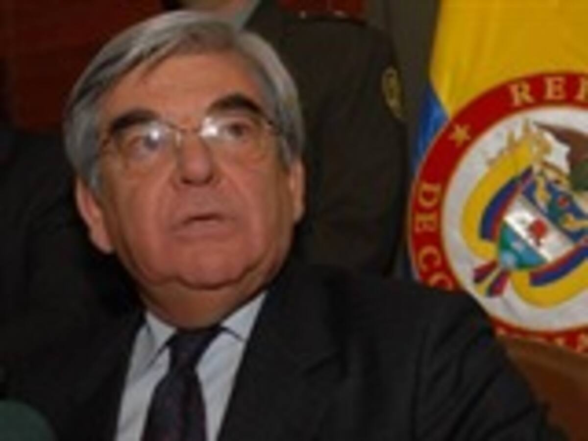 Presidente de la C. Constitucional: Son “irresponsables” las declaraciones de Andrés Pastrana y garantiza imparcialidad en fallo sobre referendo reeleccionista