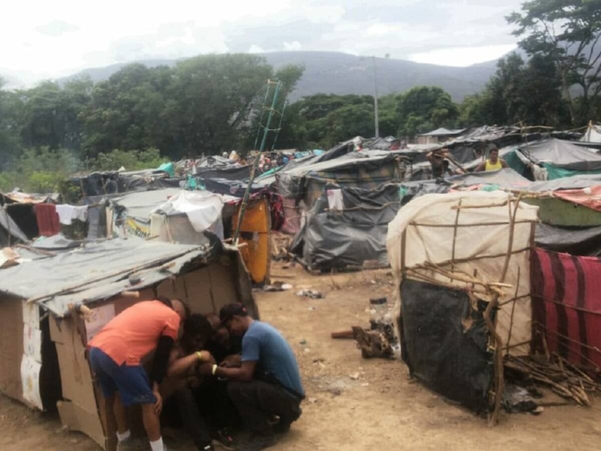 Confirman dos casos de Coronavirus entre los migrantes retornados