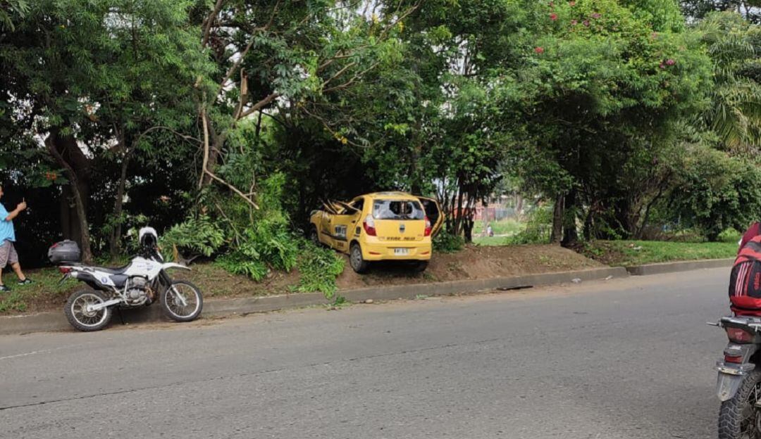 AV. ciudad de Cali a la altura del barrio Charco Azul, sobre la calle 73 con carrera 28B