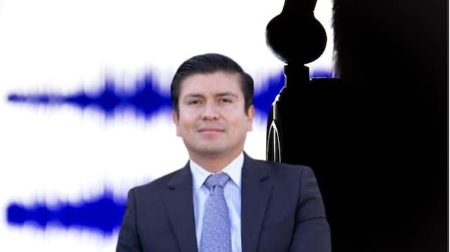El mandatario habría contratado a Javier Alexánder Múnevar como supervisor de maquinaria amarilla.