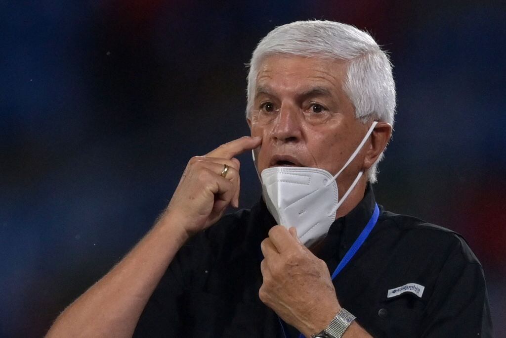 Independiente Medellin's coach Uruguayan Julio Comesaña gestures during the Sudamericana Cup first round second leg all-Colombian football match between America de Cali and Independiente Medellin, at the Pascual Guerrero stadium in Cali, Colombia, on March 16, 2022. (Photo by Luis ROBAYO / AFP) (Photo by LUIS ROBAYO/AFP via Getty Images)