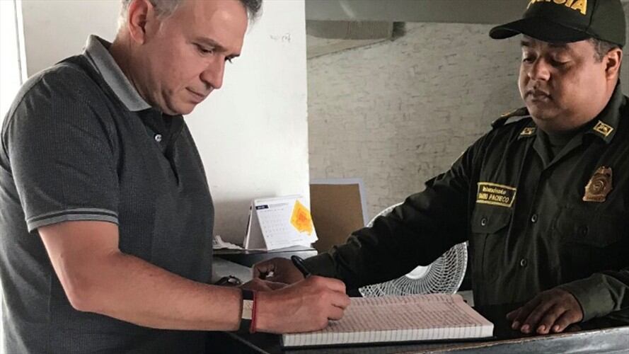 Javier Lastra aseguró haber cumplido con la ley, luego de permanecer ocho días bajó arresto. Foto: Javier Lastra