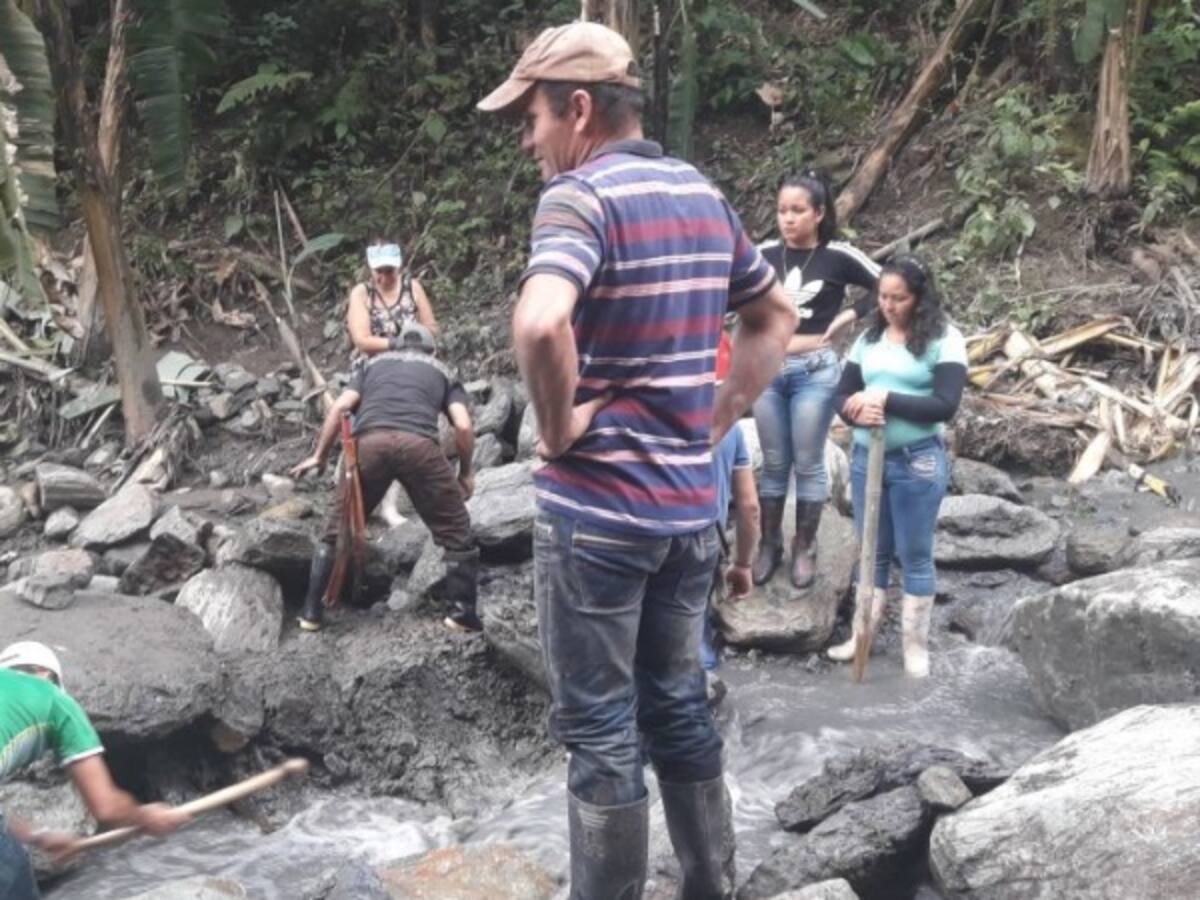 Infructuosa búsqueda de menor arrastrada por una quebrada en Tolima