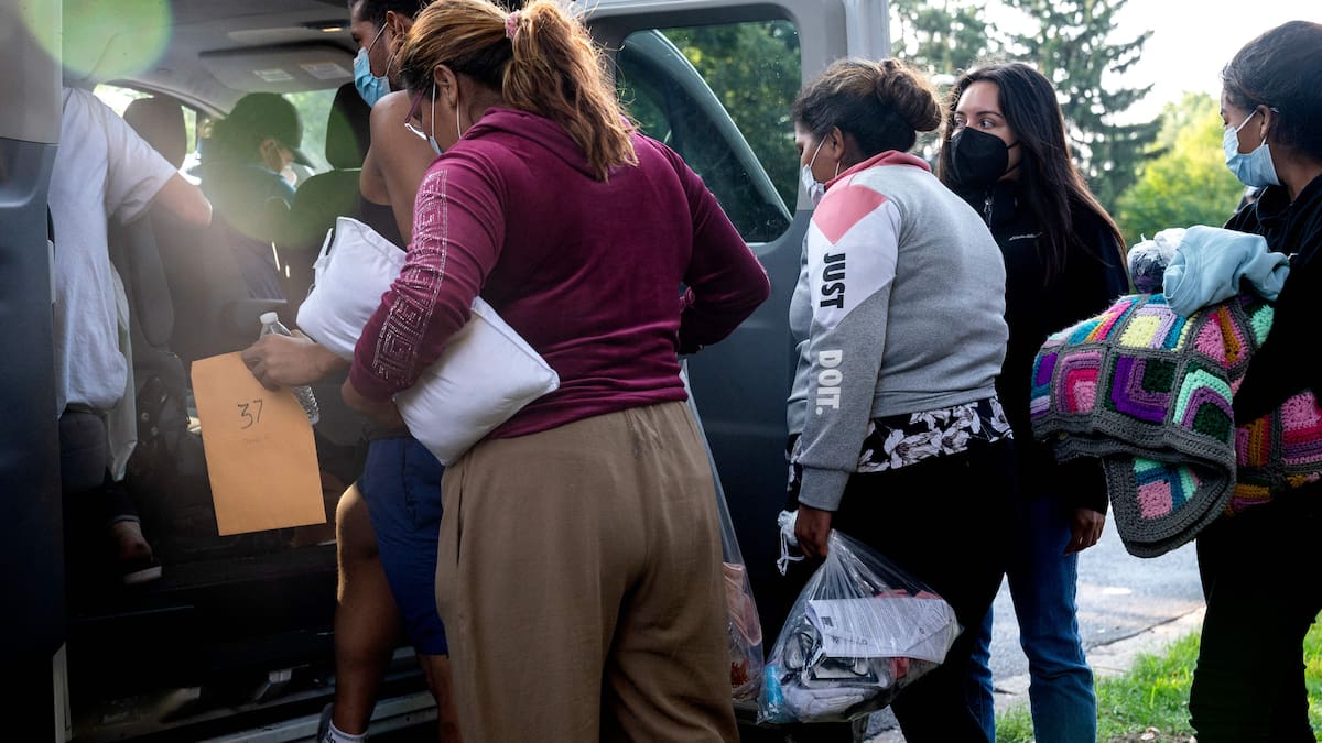 La ciudad de Nueva York declara estado de emergencia por llegada masiva de migrantes