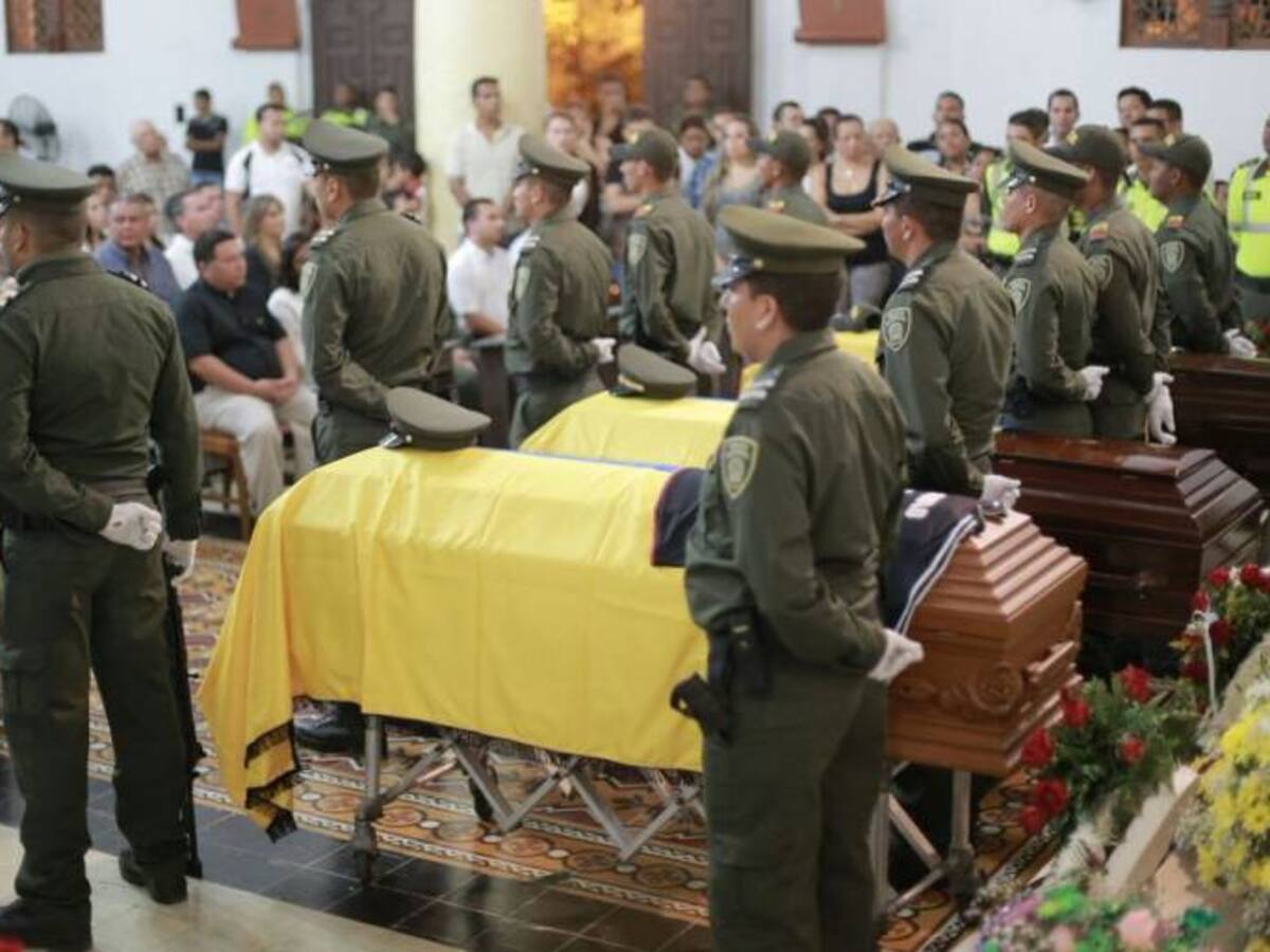 Rinden homenaje a policías asesinados en Cartagena
