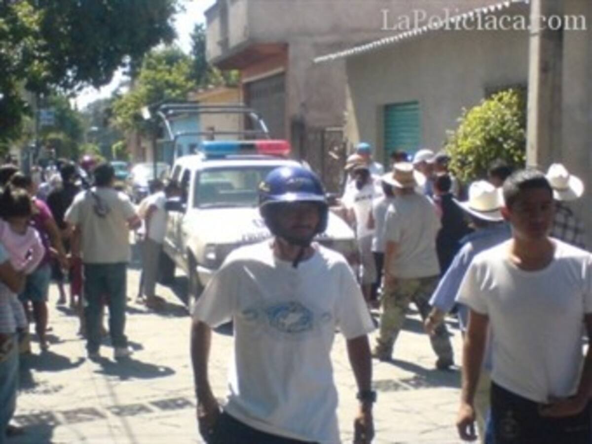 Efrentamientos entre mototaxistas y la policía deja dos heridos en Riohacha