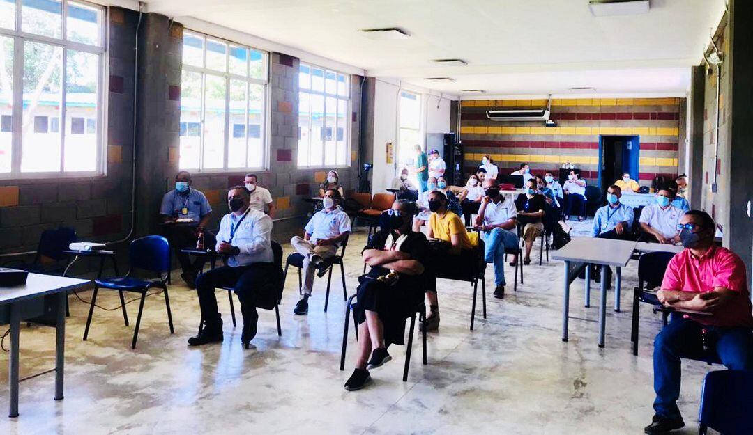 Comité de alternancia educativa en Montería.