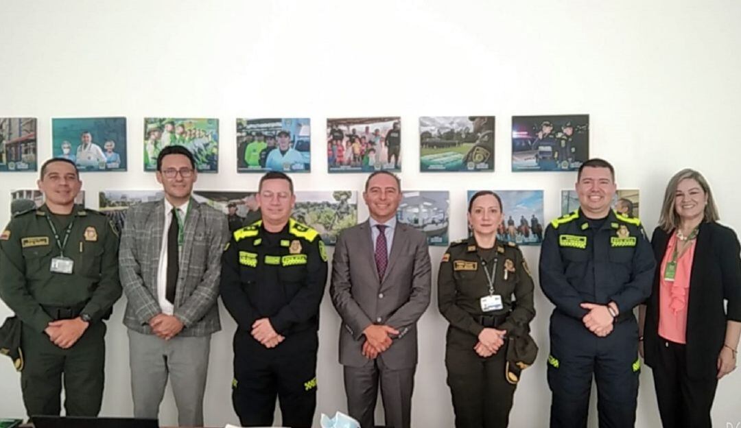 No se descarta la posibilidad de que la vigilancia privada opere sus propios drones. 