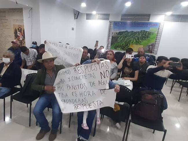 En el Concejo de Tunja asistieron trabajadores que se vinculaban a la empresa ANSE / Caracol Radio.