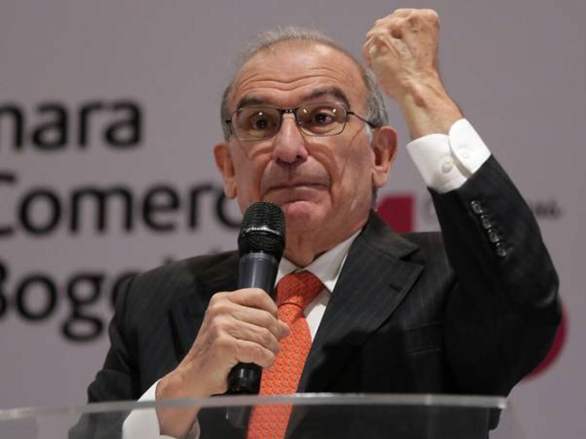 De La Calle dice que Vargas es un candidato que invita a violar la ley