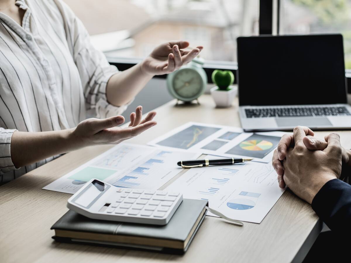 ¿La reducción en la jornada laboral afectaría la prima en 2024? Explicación según la Ley