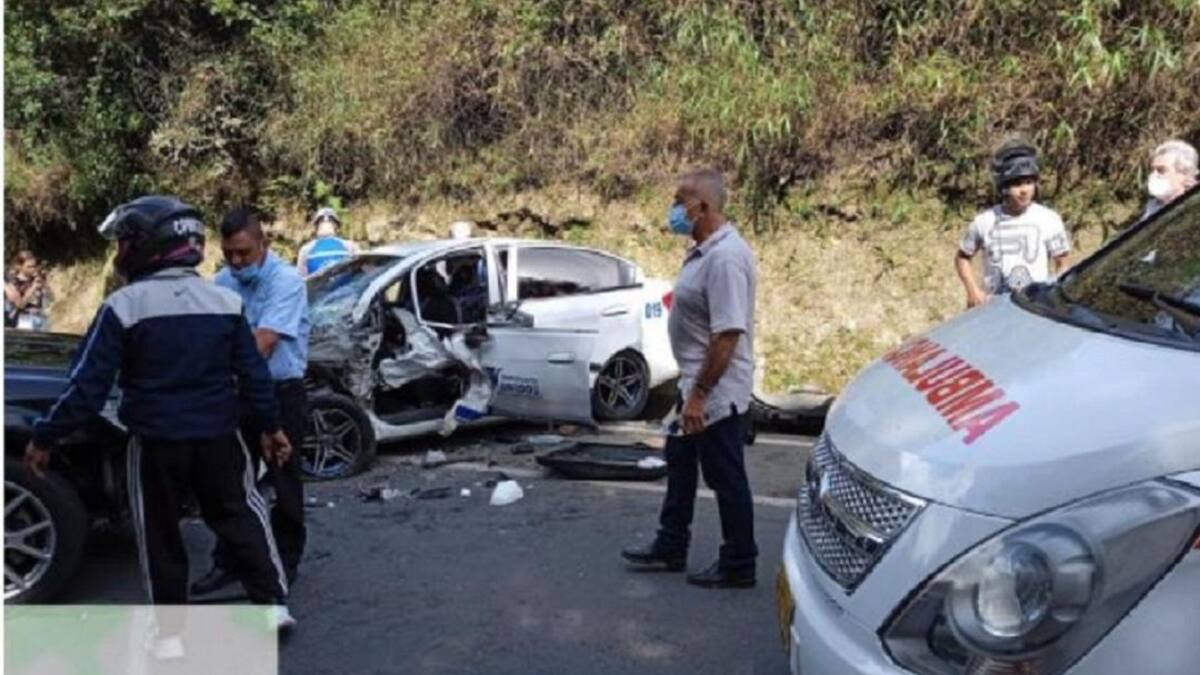 Choque múltiple dejó cinco personas heridas en El Carmen de Viboral