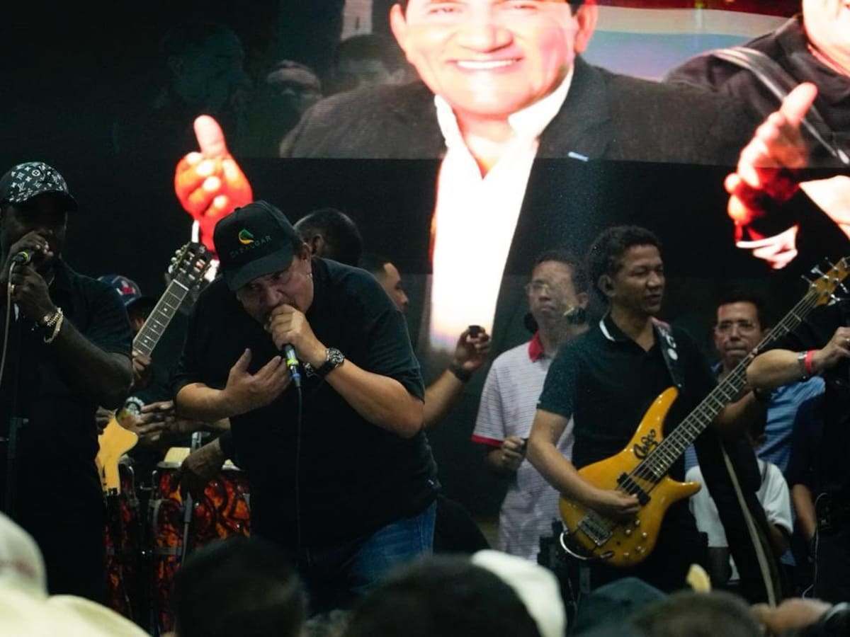 Poncho Zuleta hizo vibrar a Arjona con un concierto histórico en AgroBolívar 2025