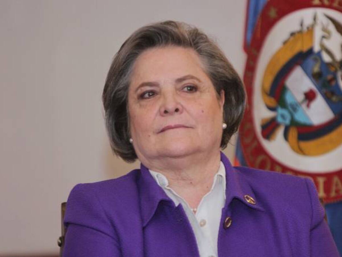 Clara López invitó a Humberto de la Calle a reconsiderar el voto en blanco