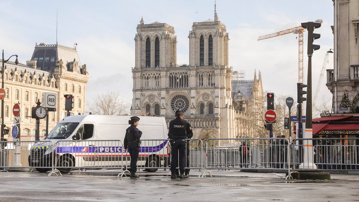 Líderes mundiales asisten a la apertura de Notre Dame