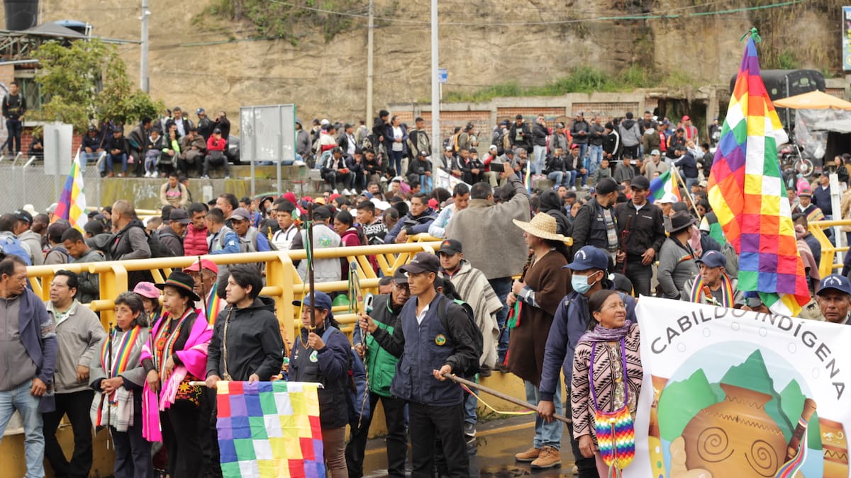 Deben solucionar los puentes que nos derrumbaron para dar paso por la frontera: alcalde de Cumbal