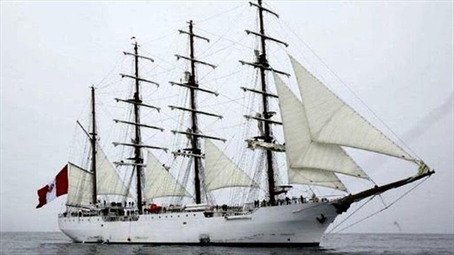 Buque Escuela “Unión” de la Armada del Perú, arriba a Cartagena. Foto: Prensa Armada Nacional.