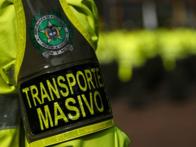 Juez envía a la cárcel a policías implicados en cosquilleos en Trasmilenio