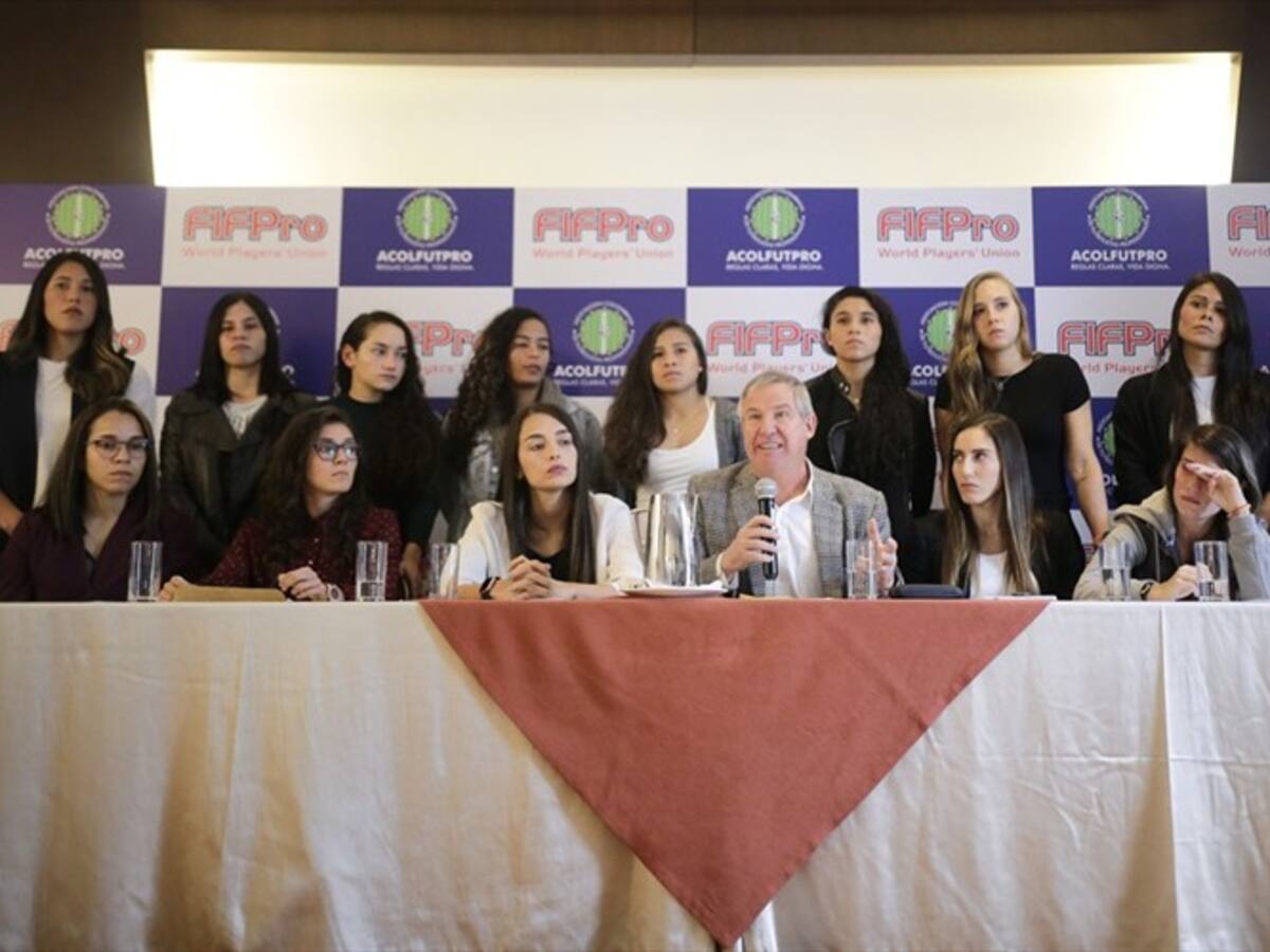 El interés es mantener la Liga Femenina de Fútbol pero de manera más ordenada: Mintrabajo