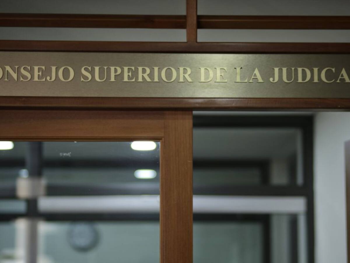 Investigan a superintendente de Industrias por venta de boletería de fútbol