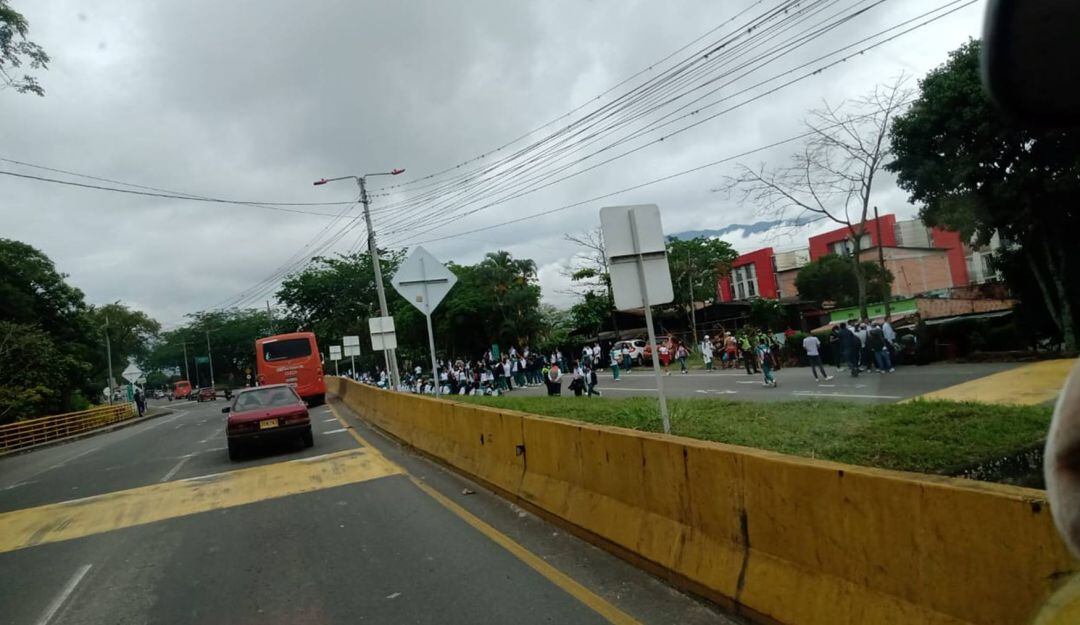 Vía al sector de Picaleña 