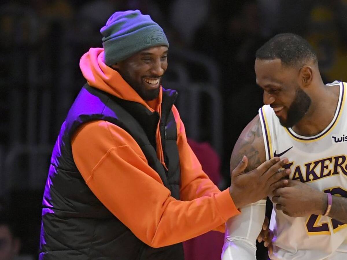 El último tuit de Kobe Bryant felicitando a LeBron por romper su récord