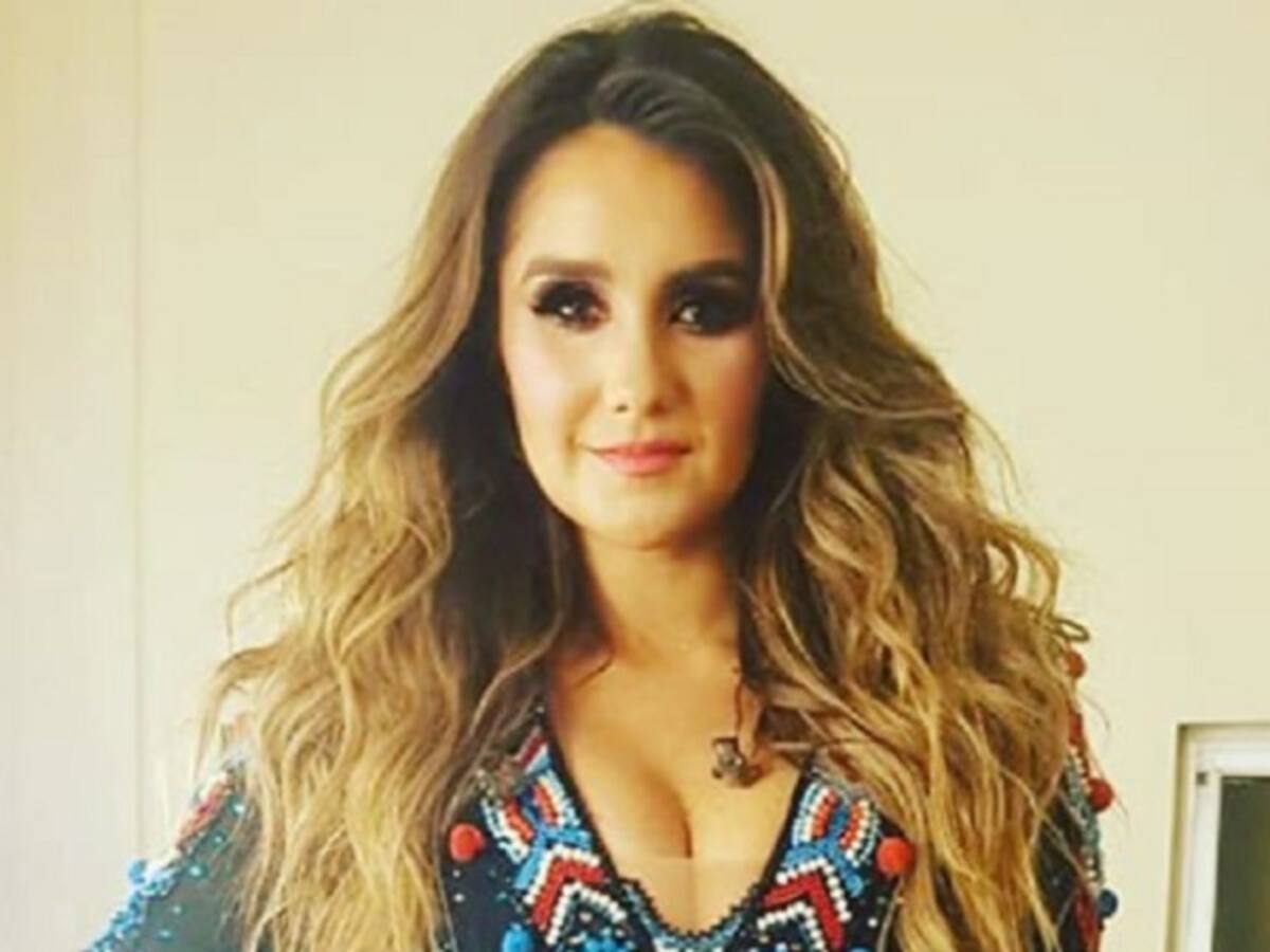 Después de 14 años Dulce María canta las canciones de RBD